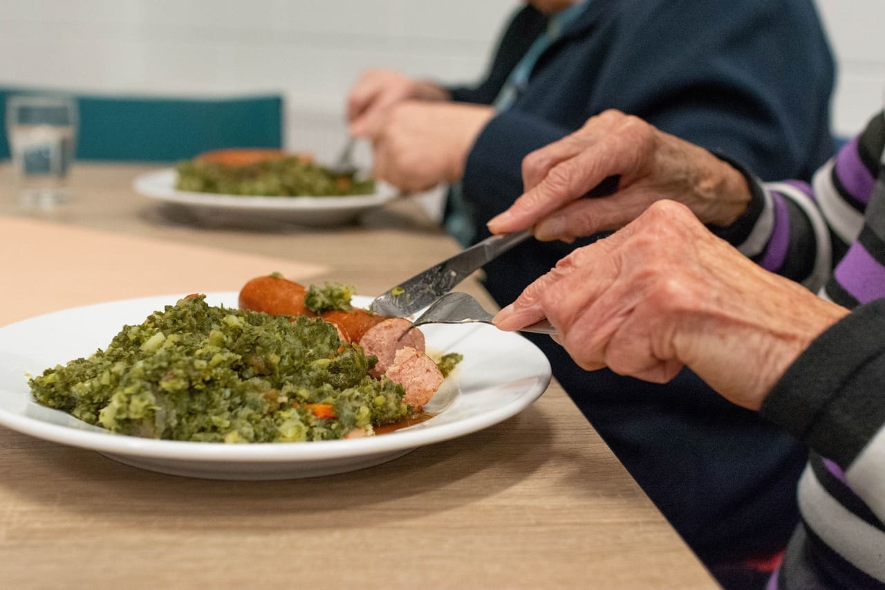 Les avantages des repas thérapeutiques en Ehpad