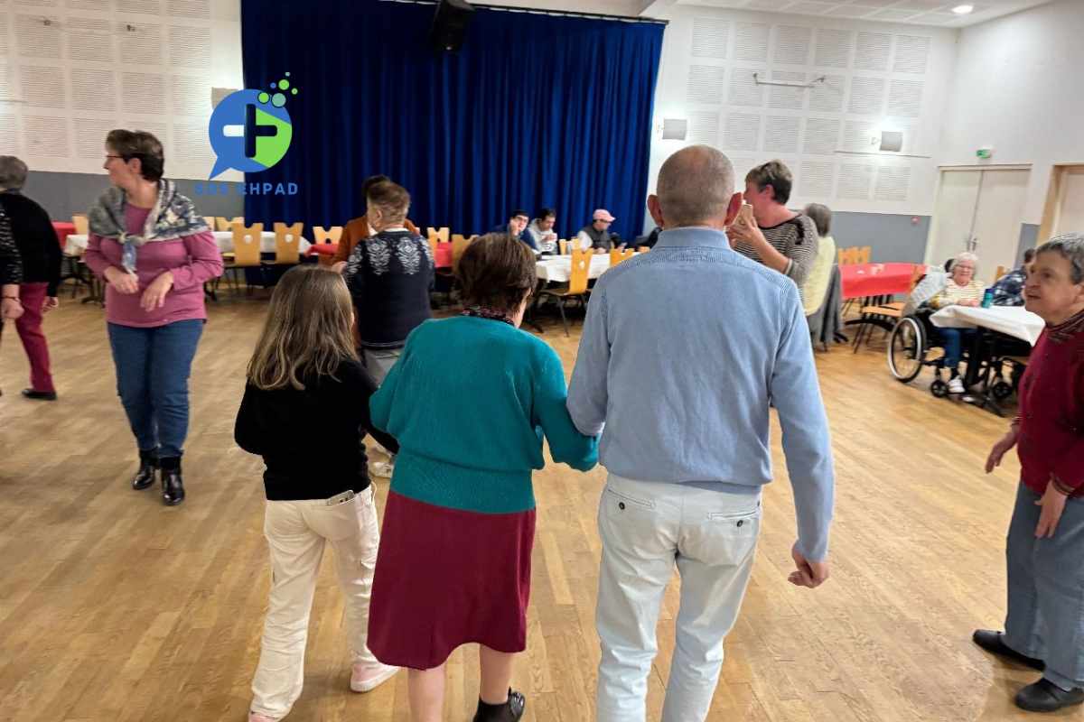 Les Amaltides en Fête: Une Vie Sociale Vibrante et Musicale!