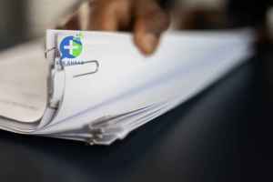 Admission en EHPAD : les documents indispensables à fournir