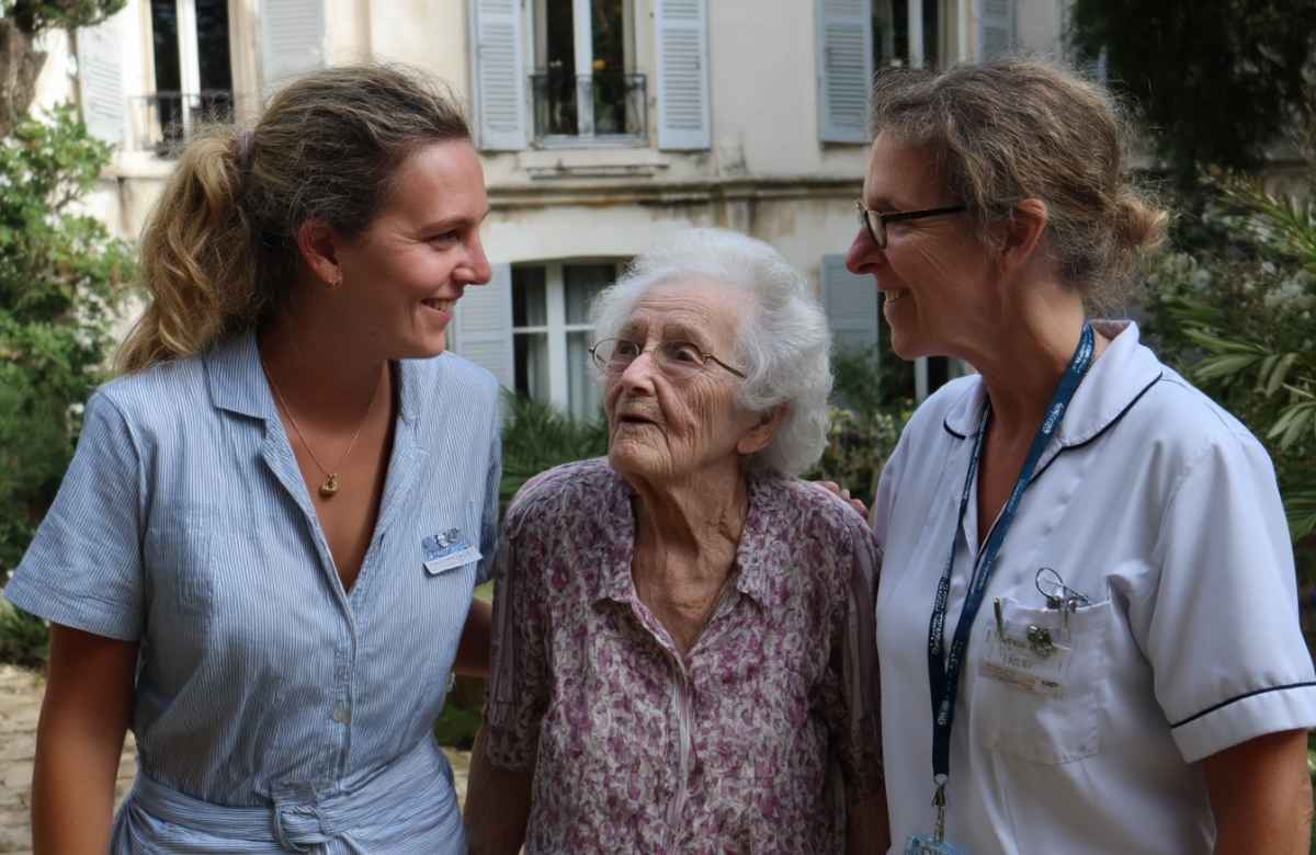 EHPAD hors les murs : une révolution territoriale au service des seniors et de la communauté locale