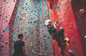 Thérapies innovantes pour seniors : l&rsquo;art de vieillir autrement