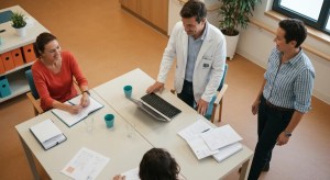 Redevance sur les EHPAD lucratifs : ce que le débat FHF-Synerpa de mai 2026 change pour les directeurs