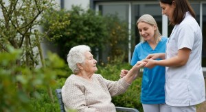 Soins palliatifs chez les résidents Alzheimer en EHPAD : protocoles, outils et cadre légal